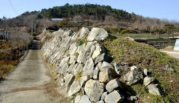 西生浦倭城の登り石垣