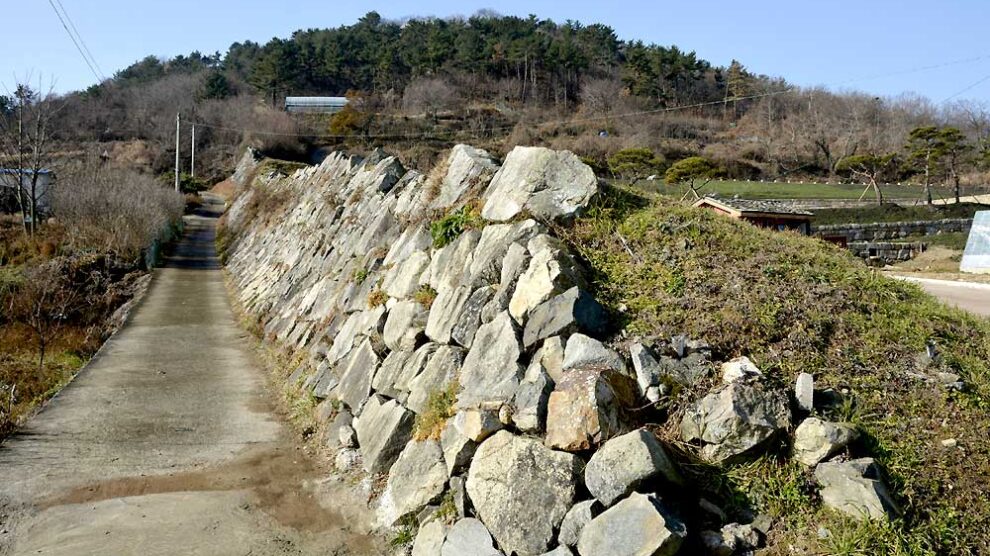西生浦倭城の登り石垣