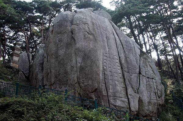 慶州南山塔谷磨崖仏像群